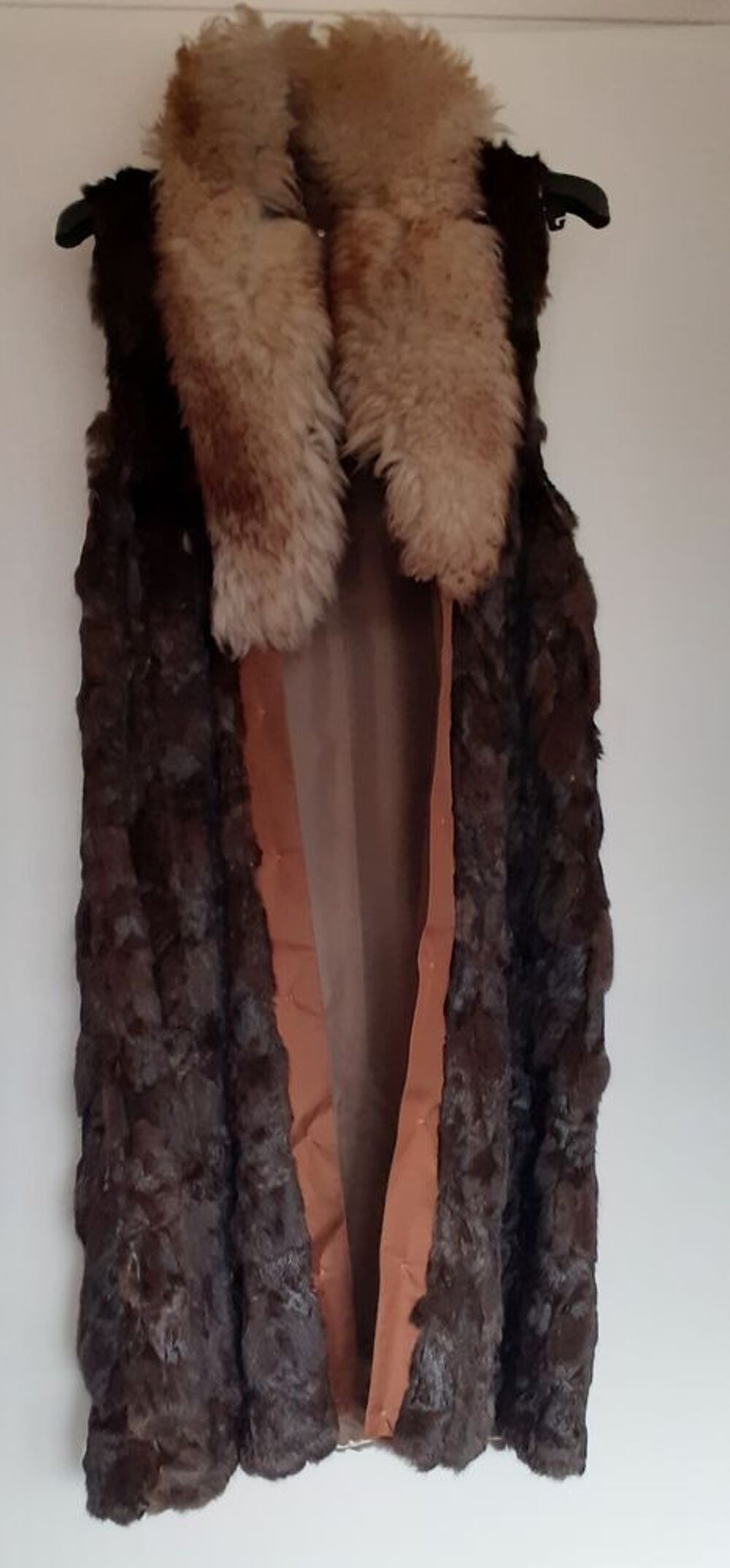 Manteau Imperm&eacute;able avec fourrure lapin amovible Vêtements