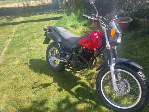 Moto YAMAHA 2000 occasion Lacaze 81330