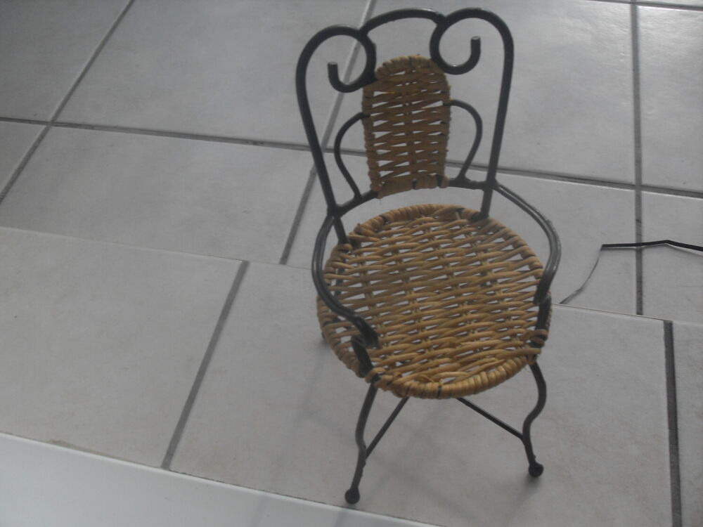 Fauteuil de poup&eacute;e Décoration