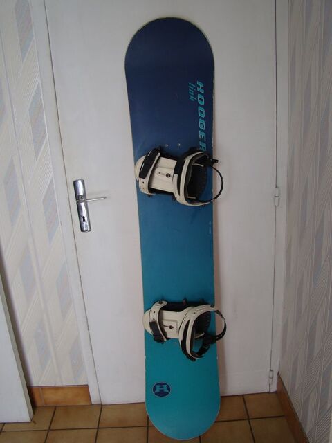 Snowboard  HOOGER  152 cm 
Gargenville (78)