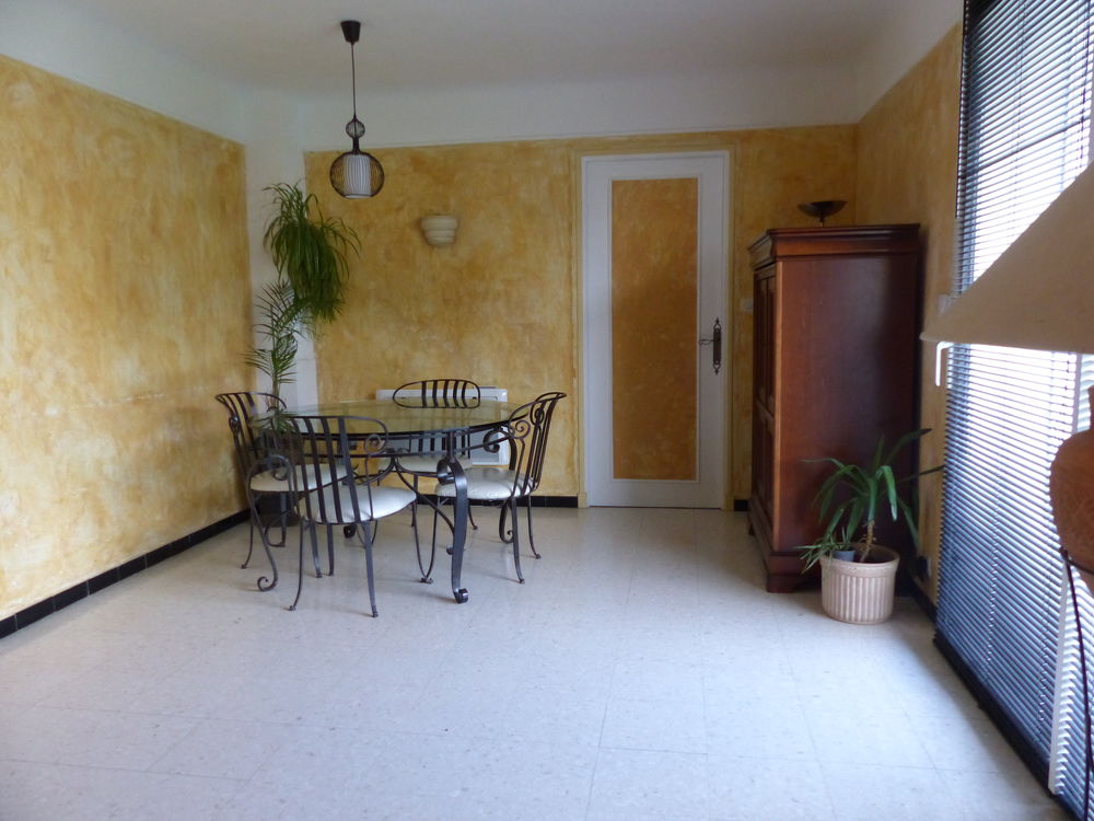Vente Maison Agréable maison constituée de 2 appartements F4 Laragne-montéglin