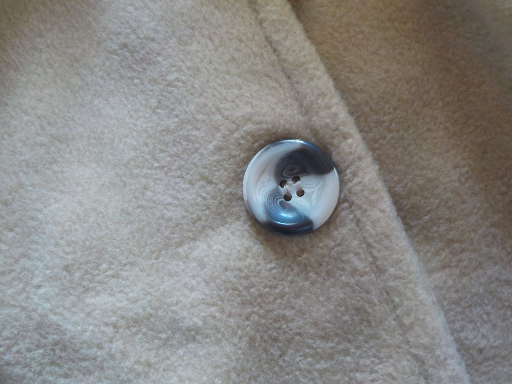 VESTE D'INTERIEUR FEMME TAILLE 54/56 COULEUR CAMEL Vêtements