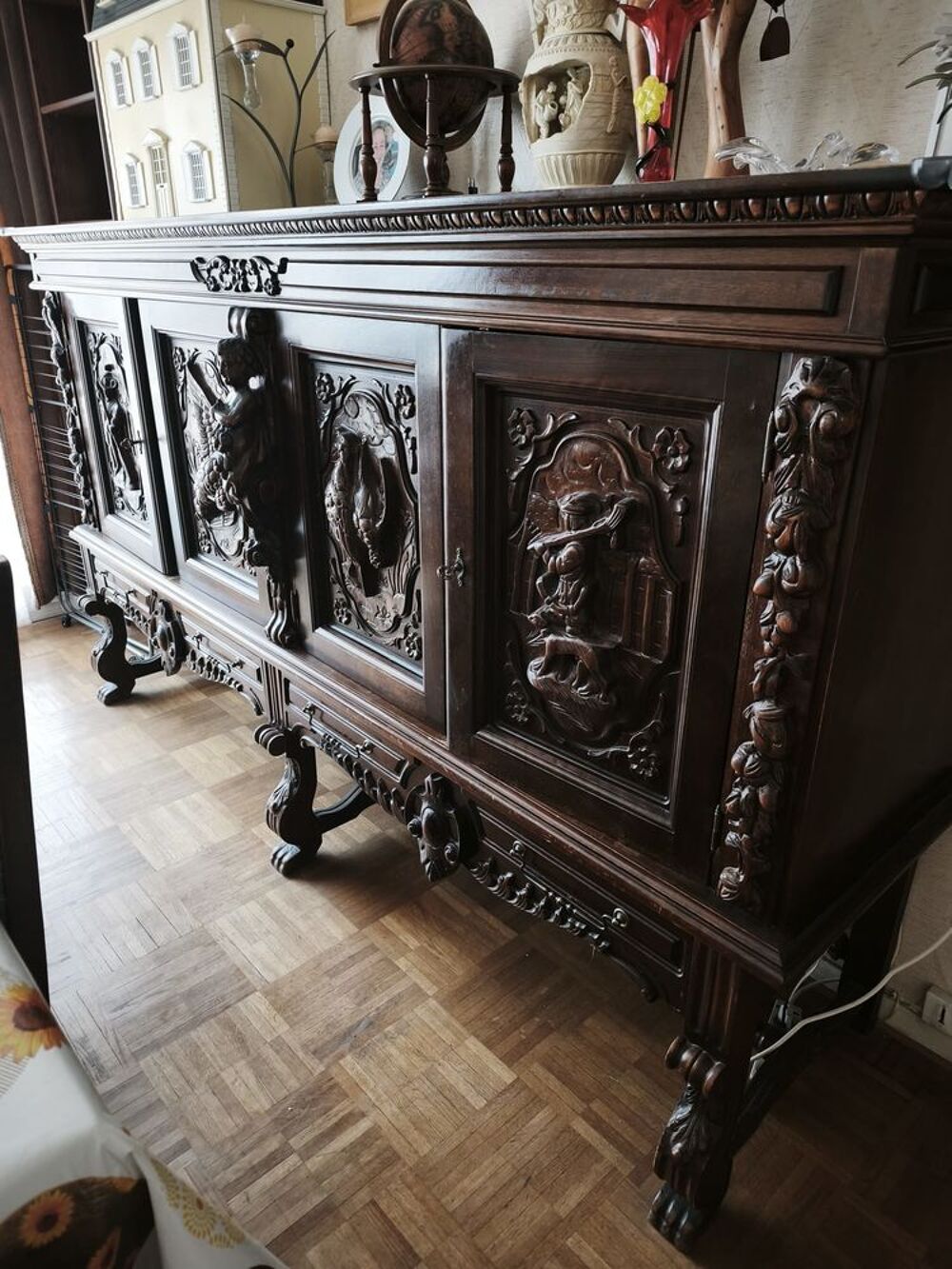 SALLE A MANGER STYLE RENAISSANCE-JENRI II et 2 CHEVETS Meubles