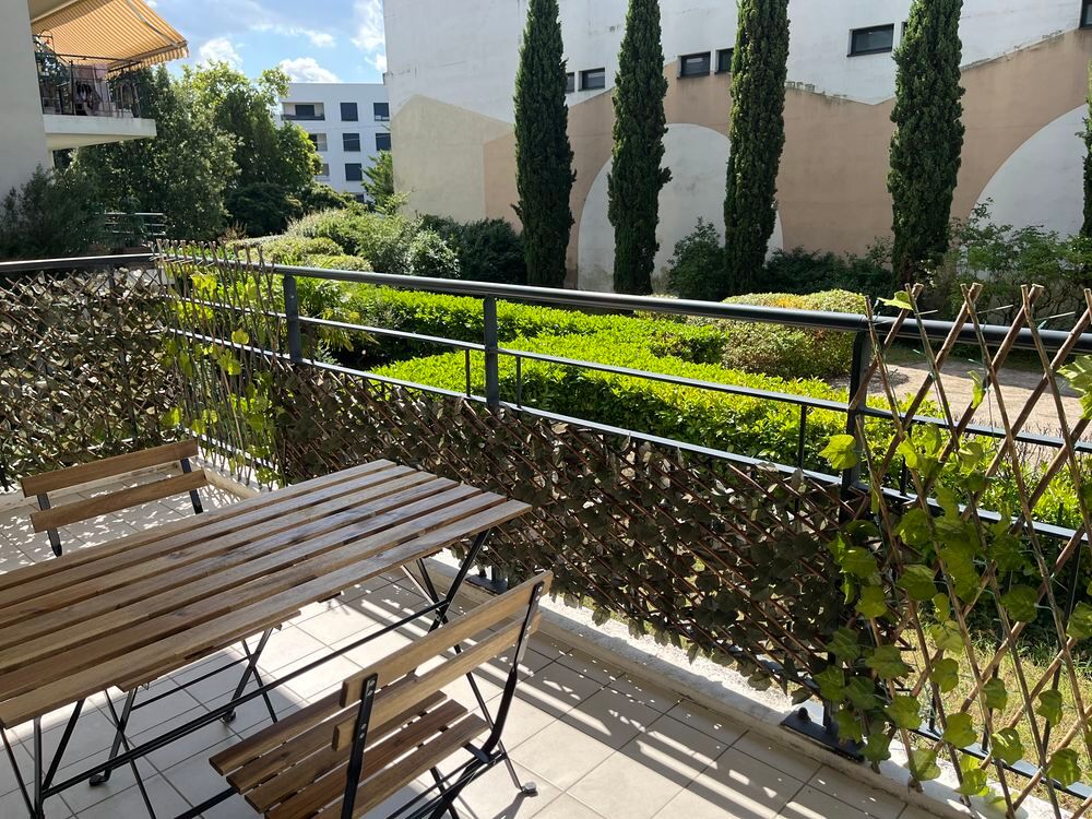 Location Appartement Joli T2 avec petite terrasse Tassin-la-demi-lune