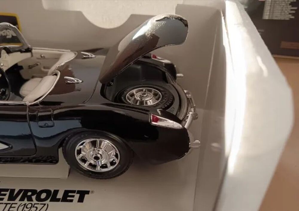 Chevrolet Corvette 1/18 