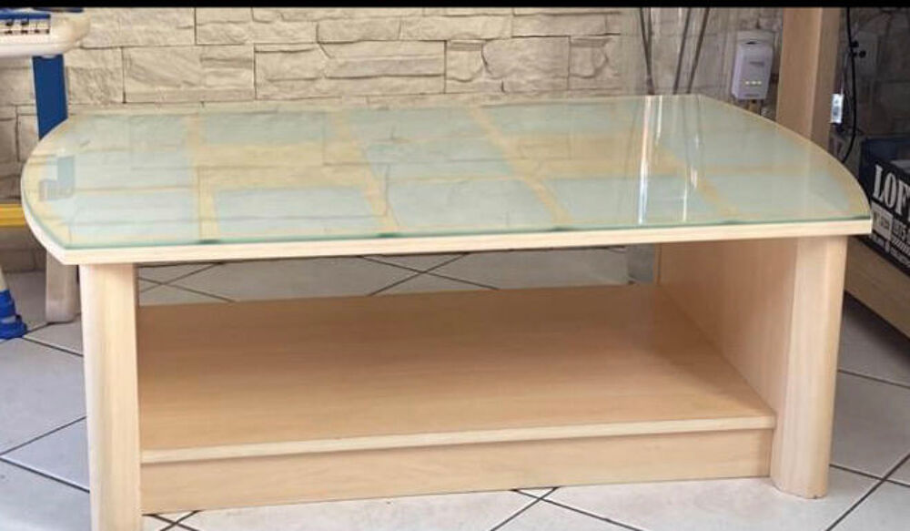 table basse avec verre au dessus Meubles