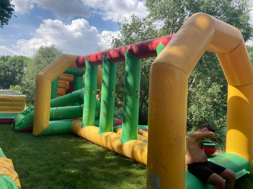 Parc gonflable sur l'eau Sports
