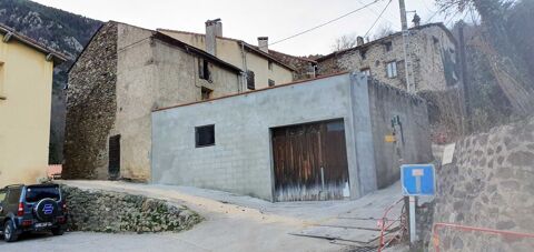   Vente d'une maison ancienne avec un grand garage Maison - 4 pi�ce(s) - 190 m�