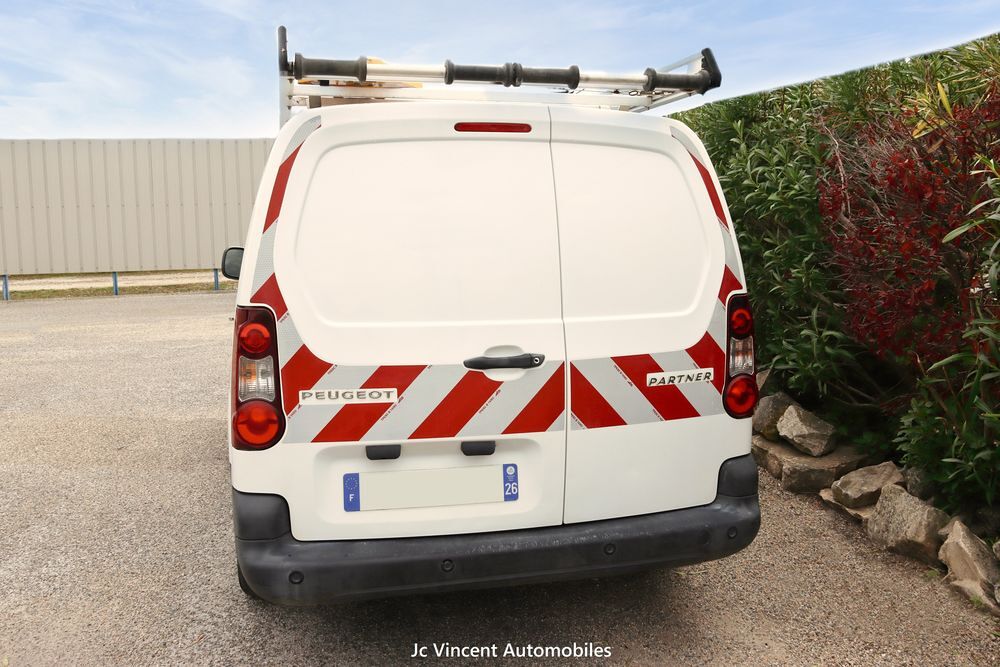 Partner PARTNER FOURGON LONG 1.6 BLUEHDI 100 S&S BVM5 PREMIUM 2018 occasion 26450 Cl&eacute;on-d'Andran