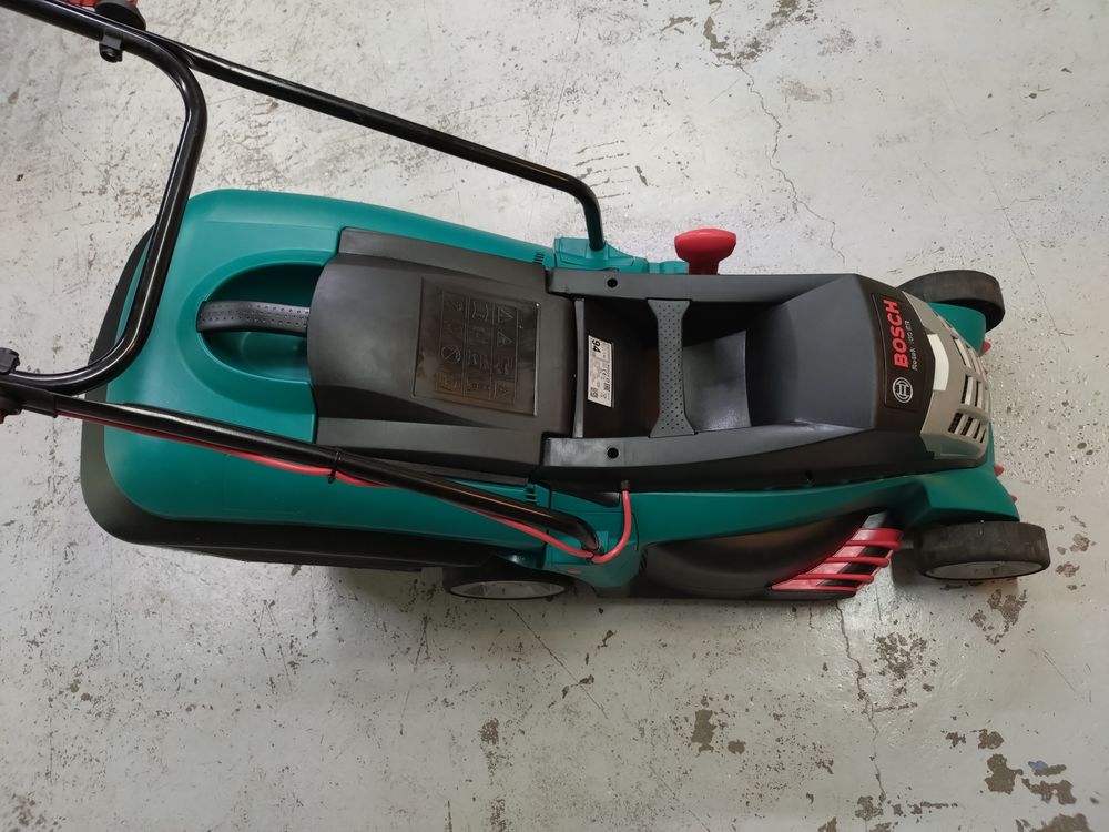 Tondeuse Bosch rotak 40 filaire Jardin