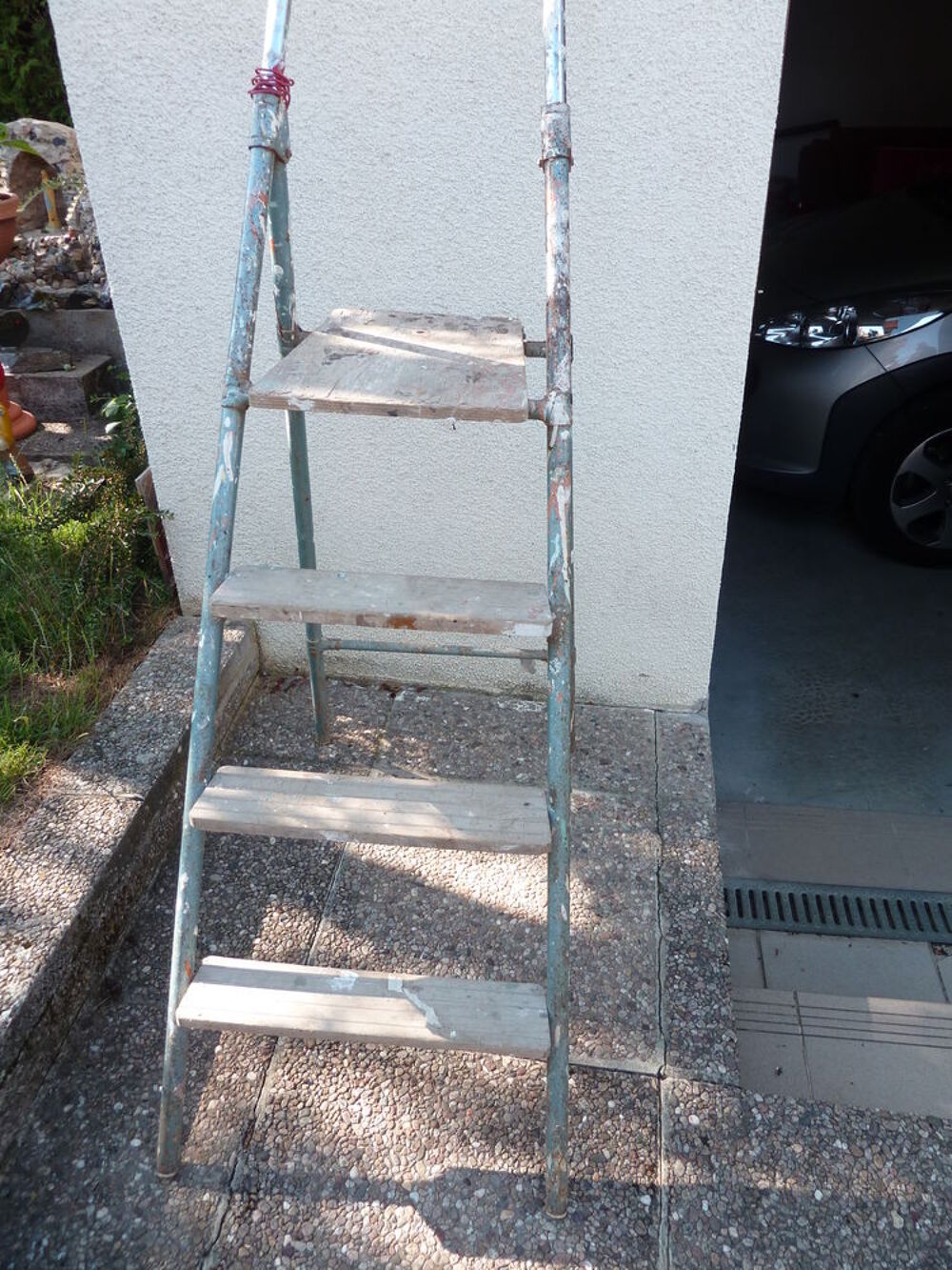  ESCABEAUX Bricolage