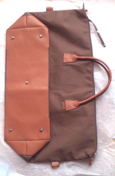 Grand sac de voyage (67 x 37) 35 Villeurbanne (69)