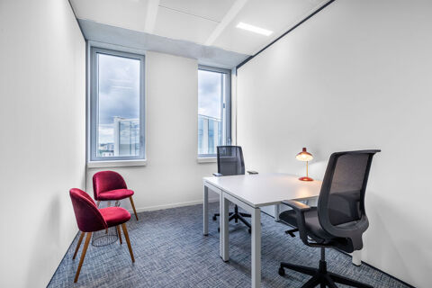Espace de bureau tout compris pour vous-m&ecirc;me et votre &eacute;quipe &agrave; Villeurbanne, Carr&eacute; de Soie 878 69100 Villeurbanne