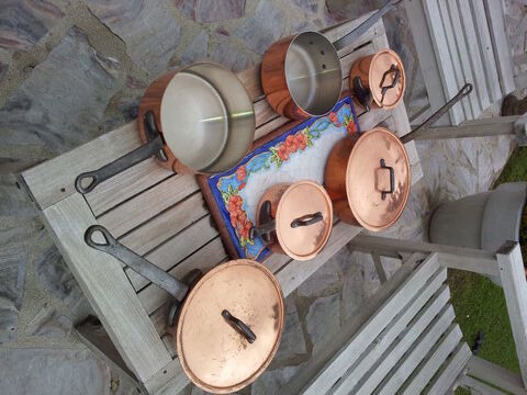 Ensemble de Cuisson en CUIVRE
Marque TOURNUS ( France ) 280 Santeny (94)