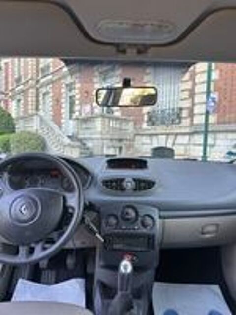 Clio III Clio 1.5 dCi 70 Expression 2005 occasion 45500 Gien