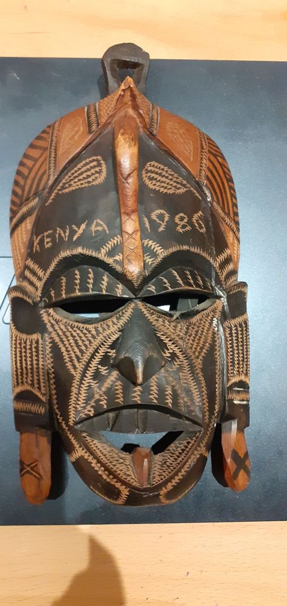 MASQUE AFRICAIN SCULPTE Décoration