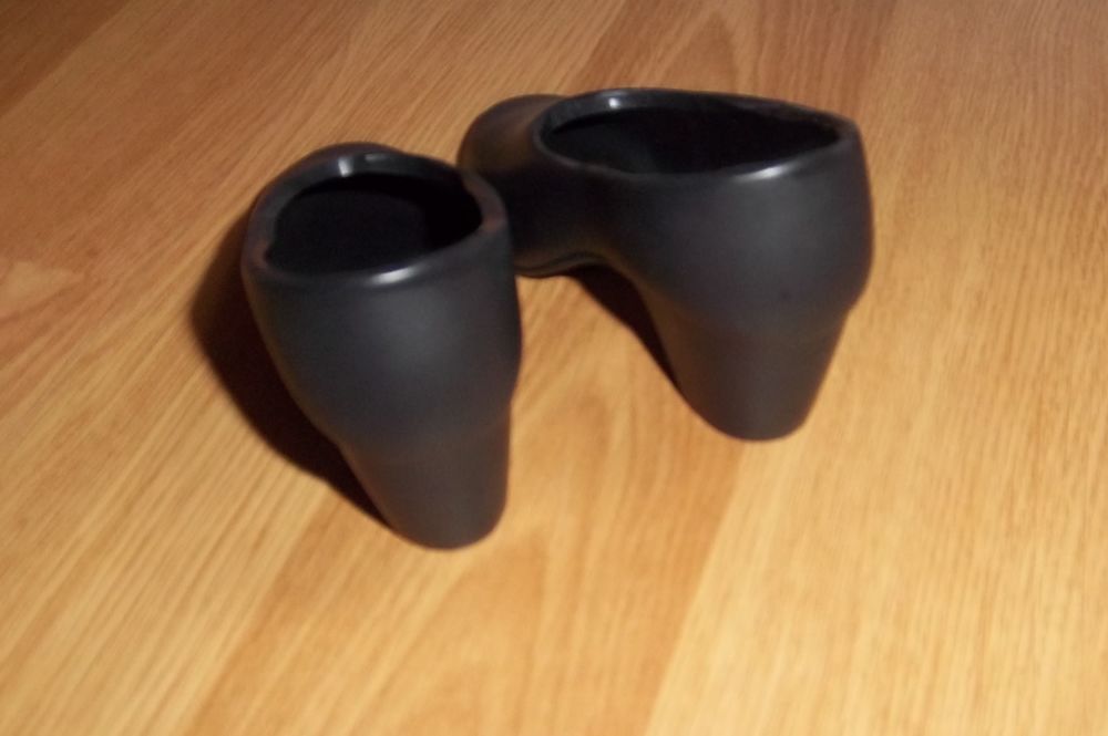 1 paire de chaussures noires poup&eacute;e Jumaco Jeux / jouets