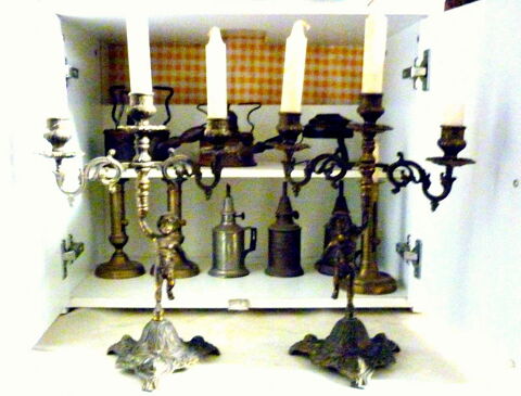 2 BOUGEOIRS ANCIENS (ANGES).
45 Vergze (30)