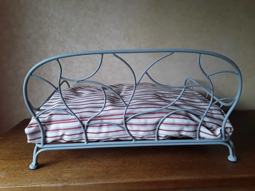 lit en fer forg&eacute; pour chat Dcoration
