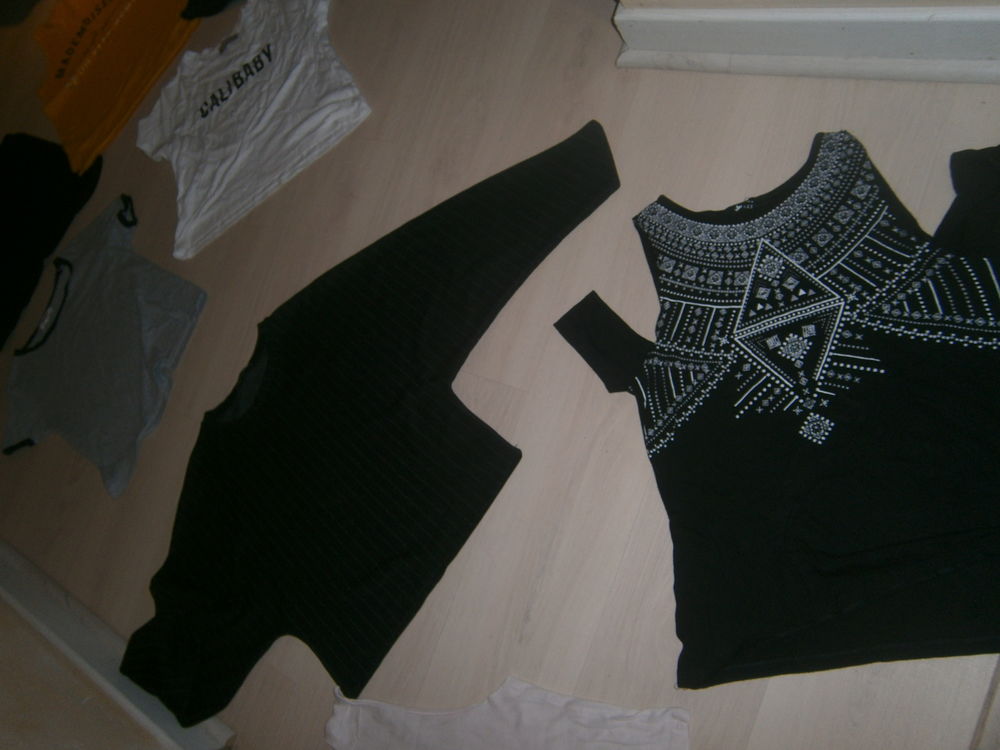 lot de v&ecirc;tements enfant 14 ans fille ou taille S Vêtements enfants