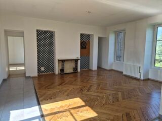  Appartement à louer 3 pièces 78 m²