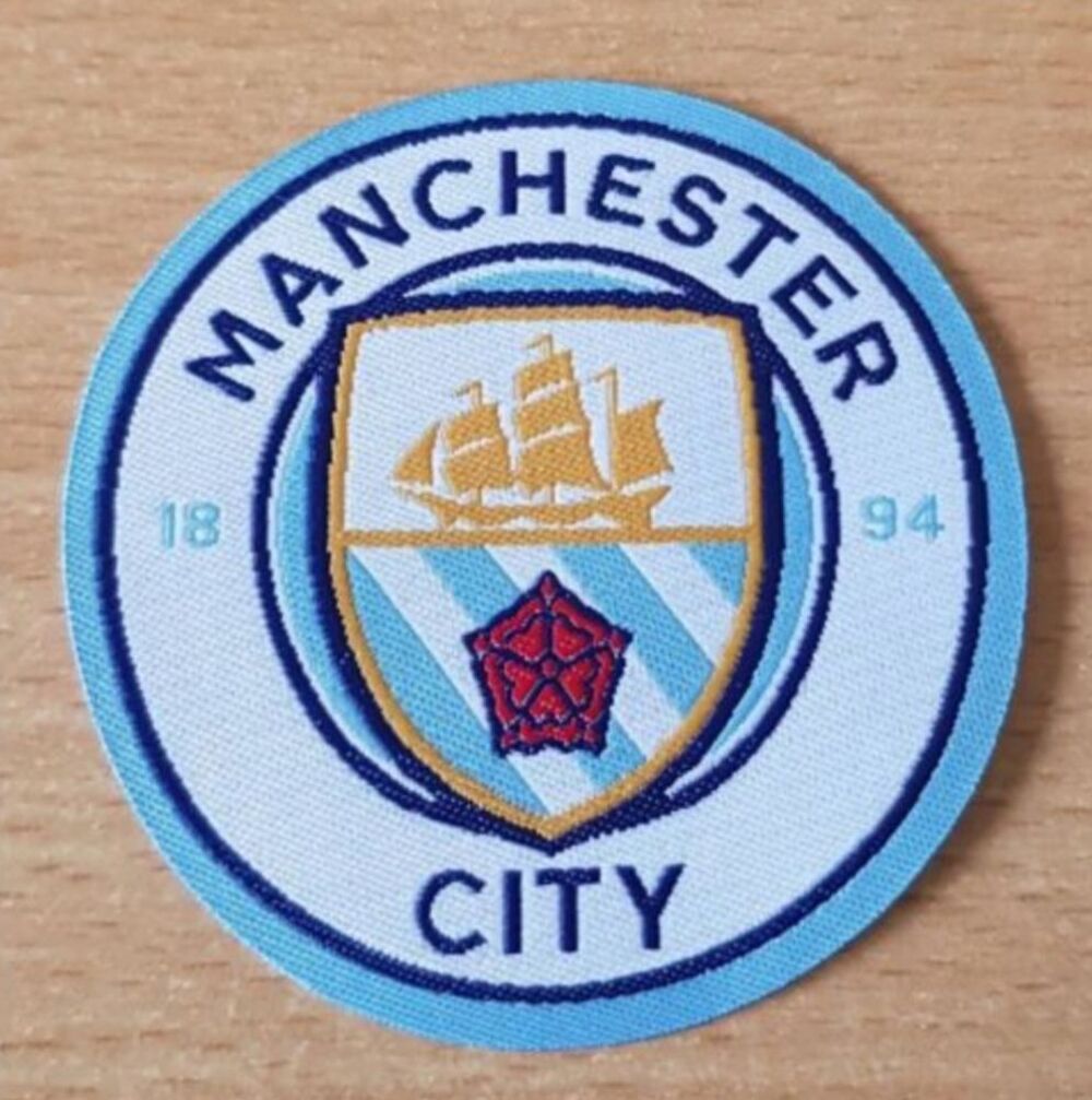 &eacute;cusson en tissu 
Manchester city 1894
diam&egrave;tre 6,5 cm

