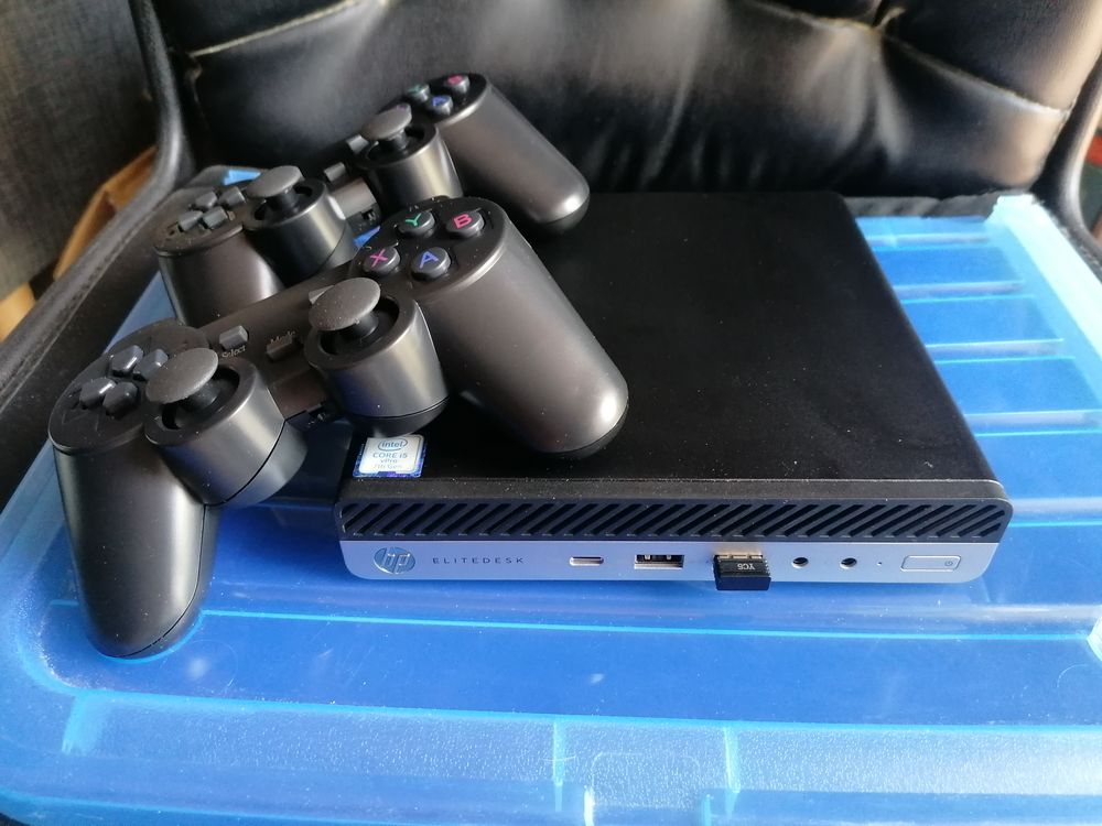 MINI CONSOLE RETROGAMING i5 7Gen + 2 LightGun e 2 gamepad Consoles et jeux vidéos