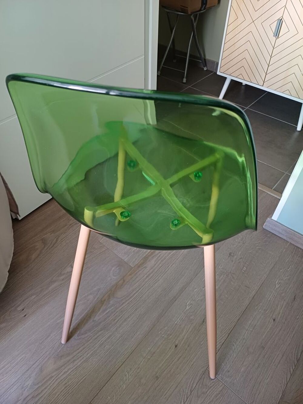 CHAISE MODERNE Meubles