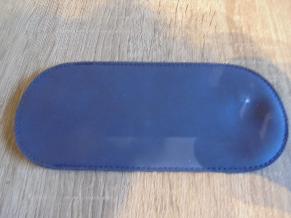 Pochette lunettes plates (27) Bijoux et montres