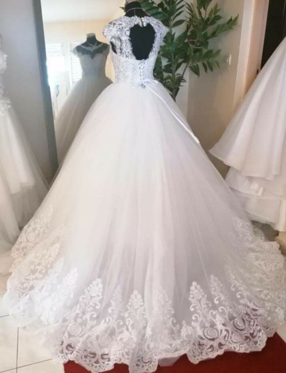 Robe de mari&eacute;e princesse neuve Vêtements