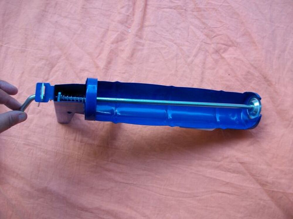 Pistolet Mastic + Ruban de Mousse d'isolation Bricolage