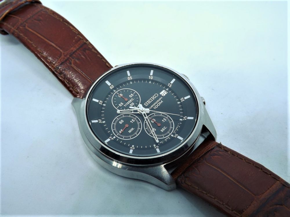 Tr&egrave;s belle chrono Seiko 'sports' 42mm 1/10 sec 4T57-00G0 201 Bijoux et montres