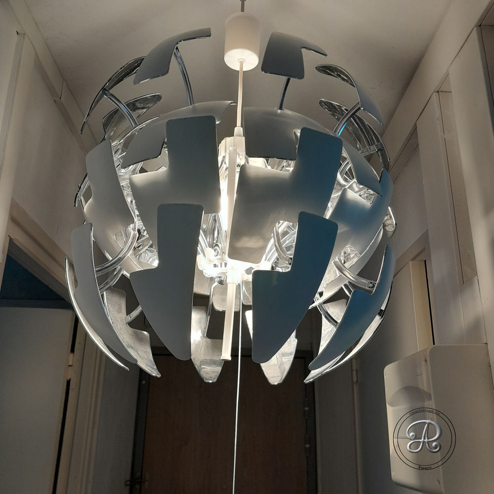 Lampe Sph&egrave;re. Décoration