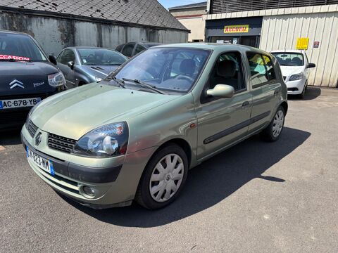 Renault Clio II Clio 1.6i 16V Privilège 2002 occasion Rennes 35000