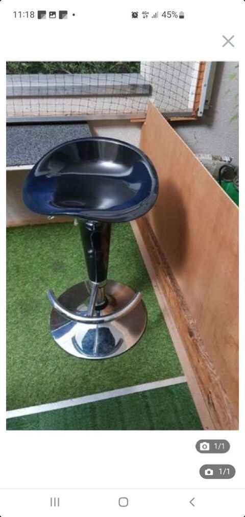 tabouret noir 12 Bron (69)