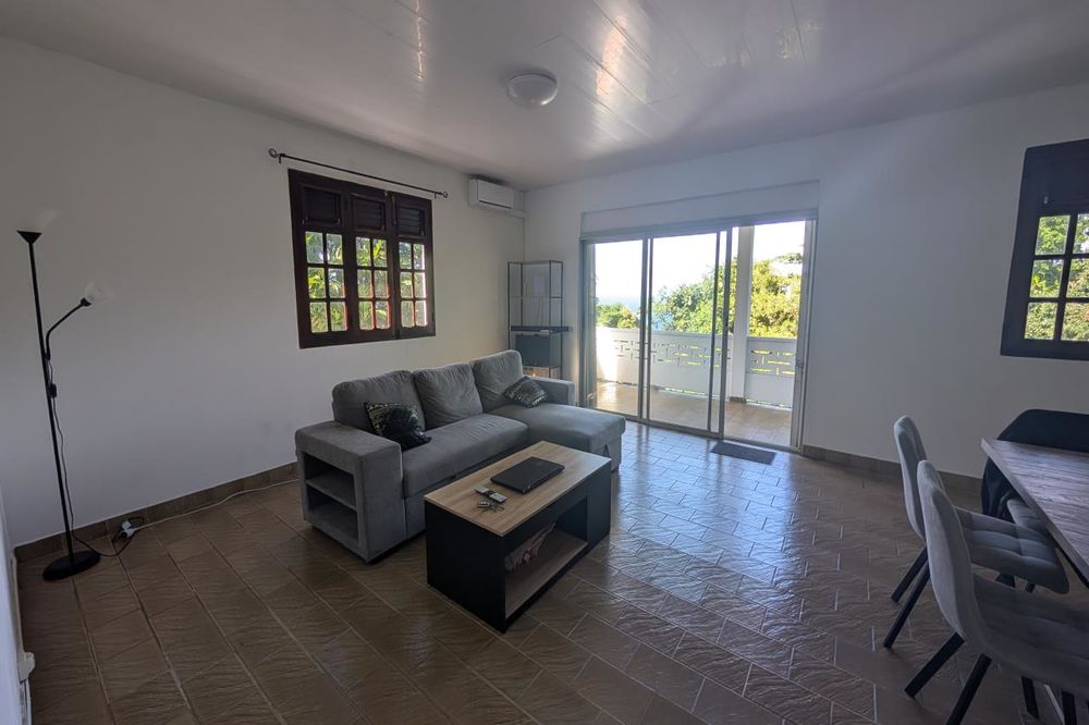 vente Maison - 10 pièce(s) - 297 m² Le Marigot (97225)