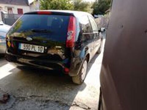 Fiesta 1.4 TDCi Ghia 2006 occasion 77250 Veneux-les-Sablons