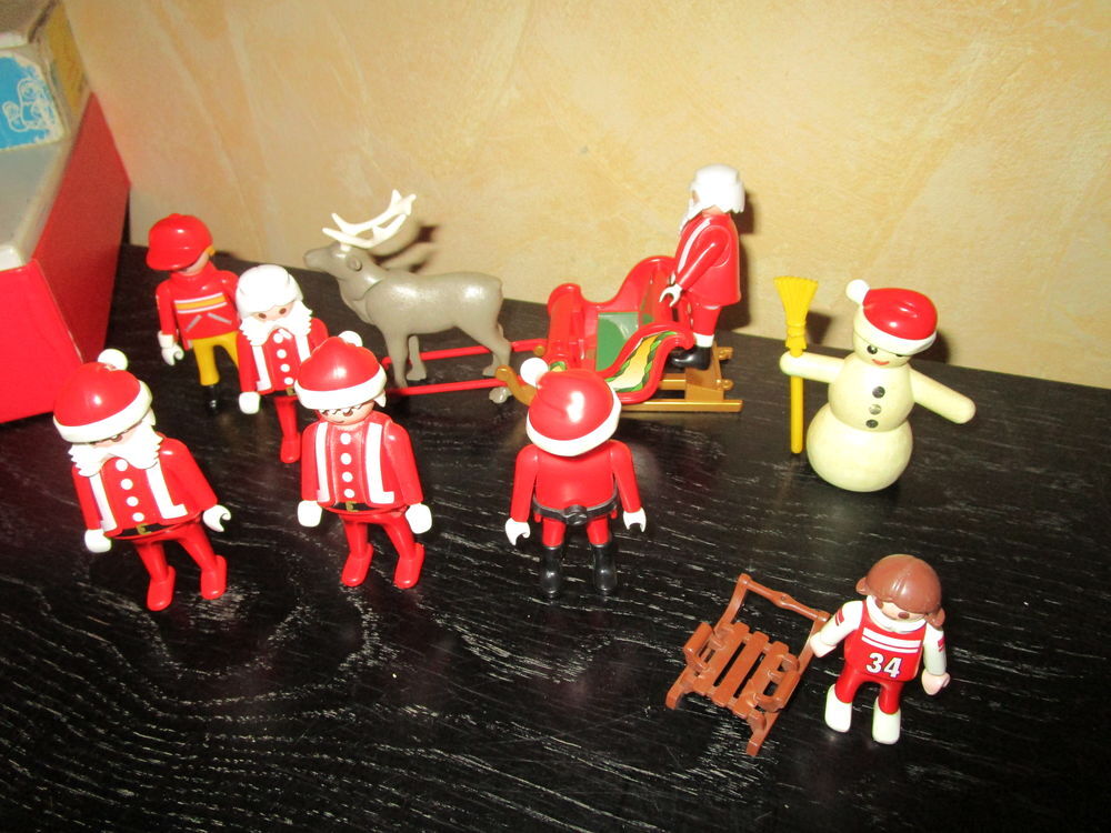 PLAYMOBIL NOEL SPORT D HIVERS Jeux / jouets