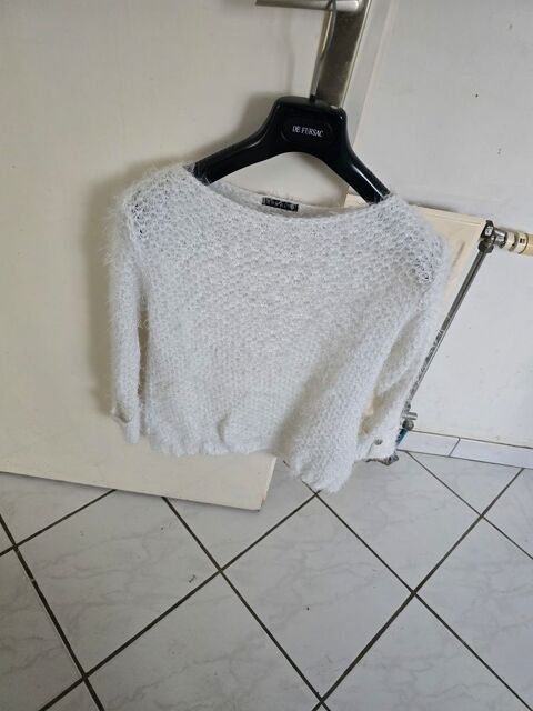 Pull blanc fil argent� 30 Vaux-le-P�nil (77)