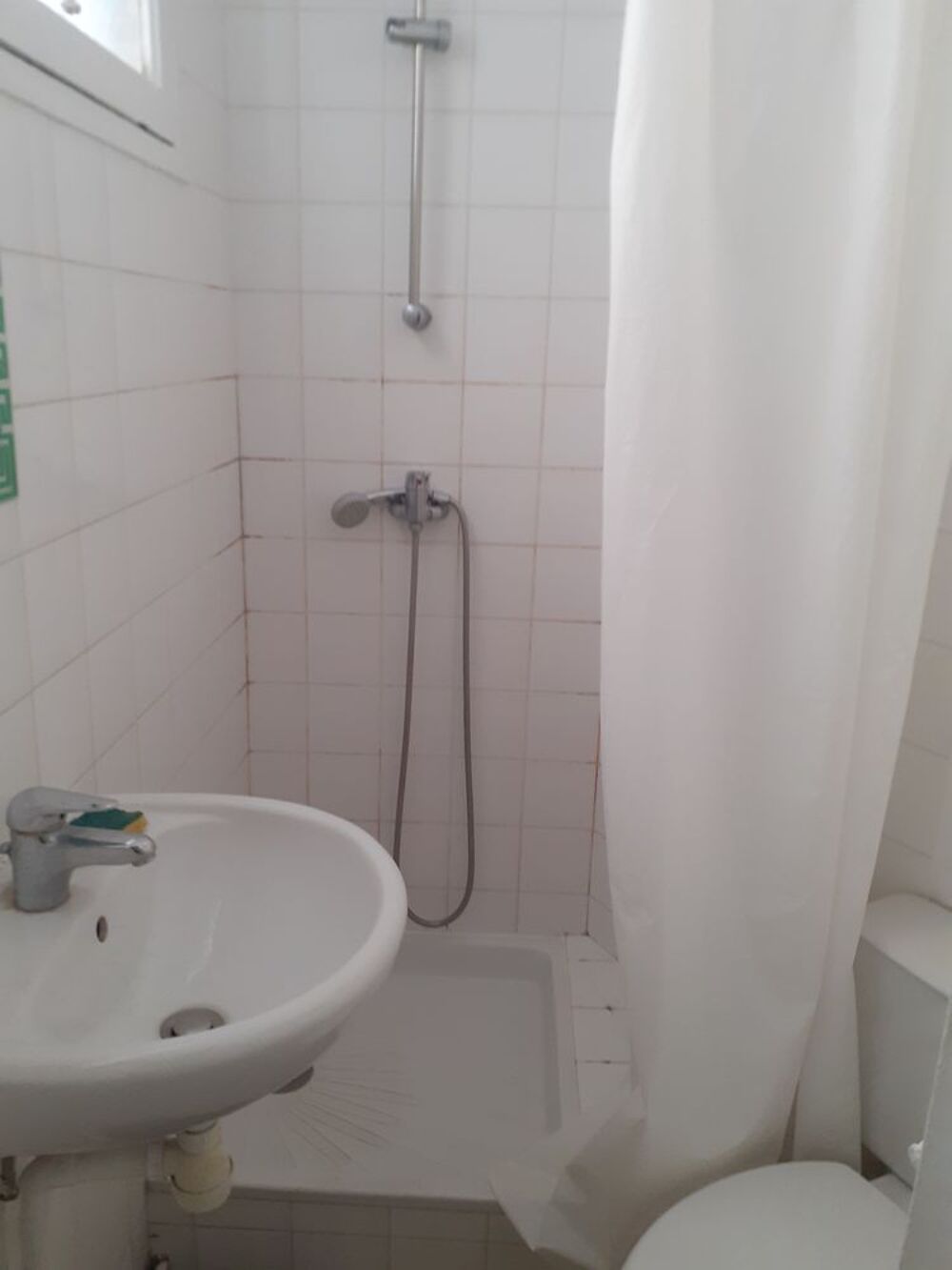 Location Appartement Studio étudiant meublé et rénové , métro Alésia, Paris 14 Paris 14