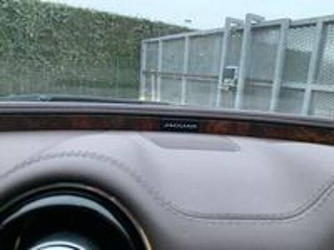 XJ V6 3.0 - 275 Diesel Luxe Premium Empattement Court A 2015 occasion 59310 Auchy-lez-Orchies