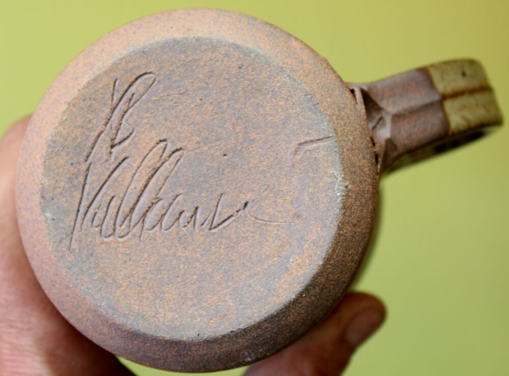 Mug VILLENAVE D'ORNON gr&egrave;s verniss&eacute; c&eacute;ramique vintage 70 sig Cuisine