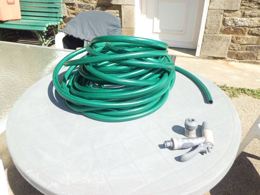 tuyau d'arrosage 25 m + kit manette tout neuf Jardin