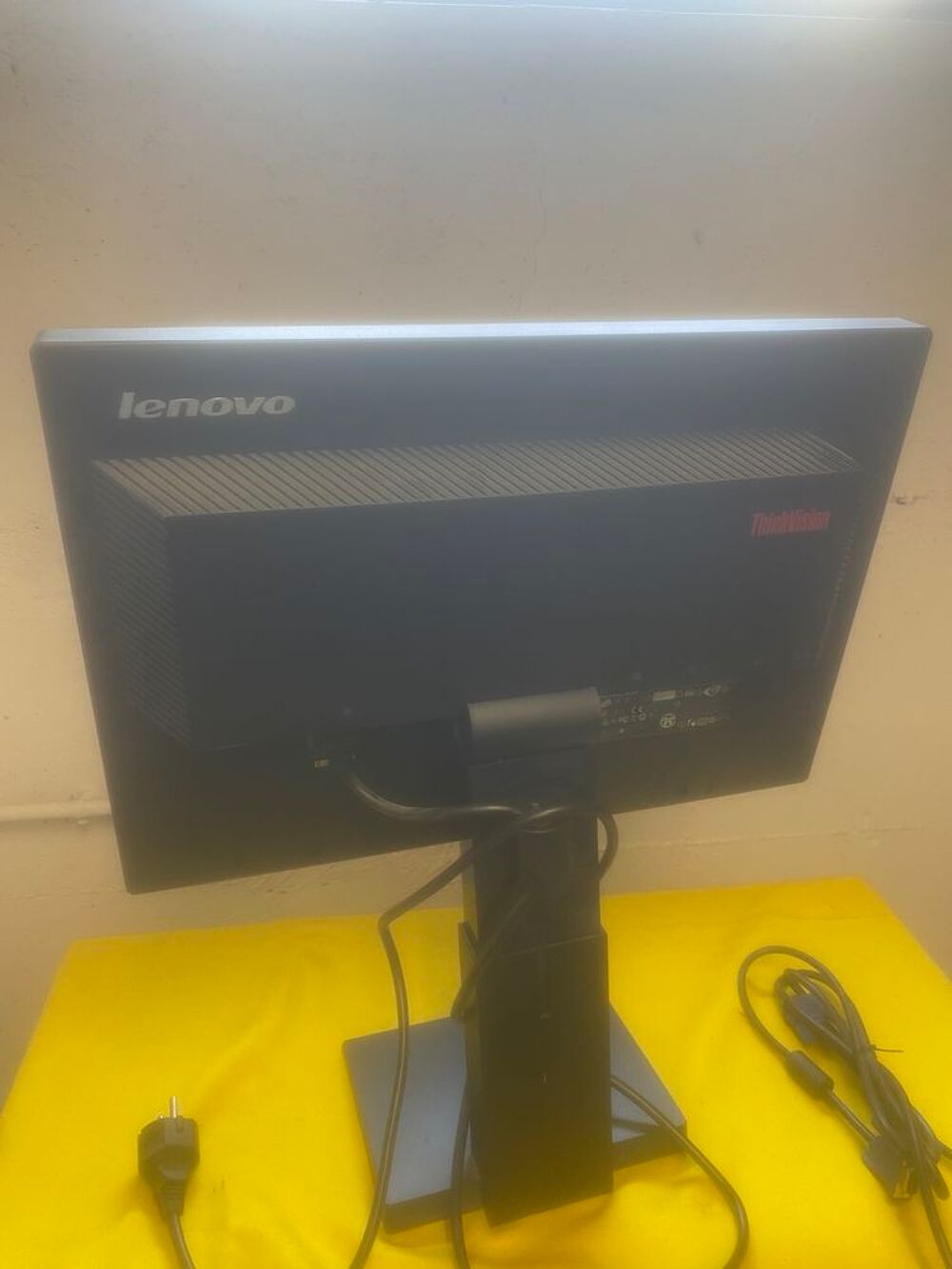 Ecran Matériel informatique