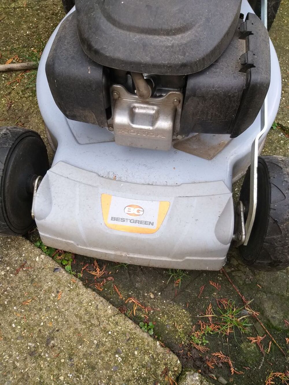 TONDEUSE HONDA (best green) 145 Cc thermique 
Jardin