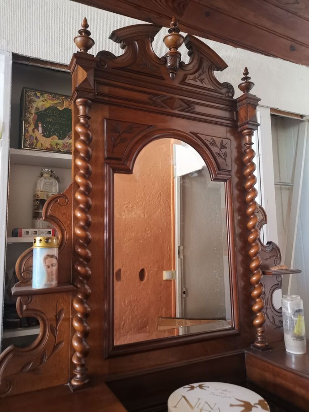 Armoire de toilette, Coiffeuse. Meubles