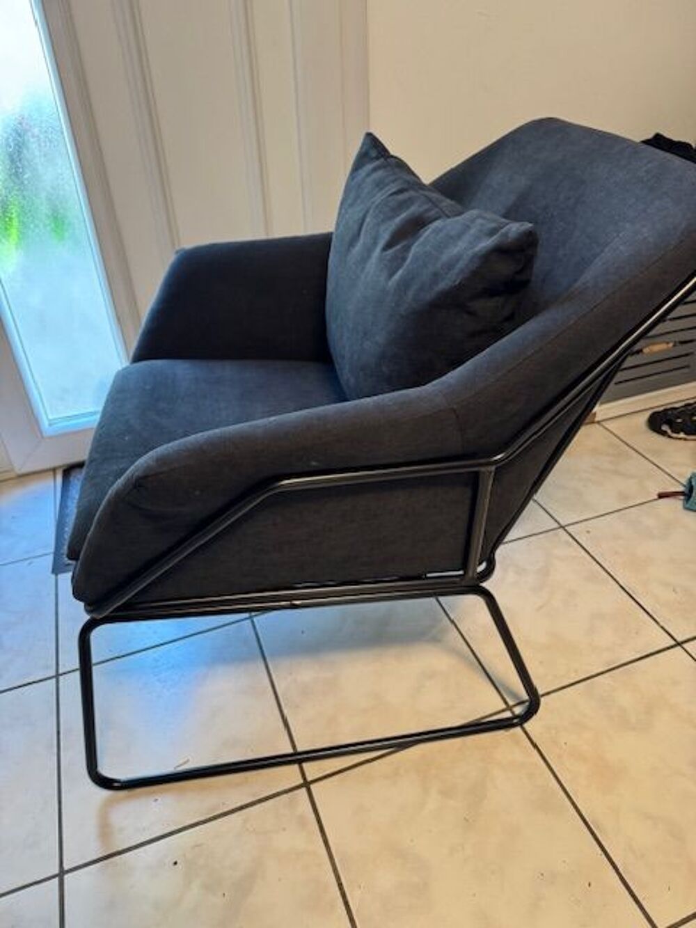 Chaise en tissu avec coussin couleur anthracite Meubles