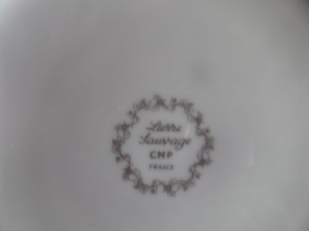 6 assiettes a dessert en porcelaine Cuisine