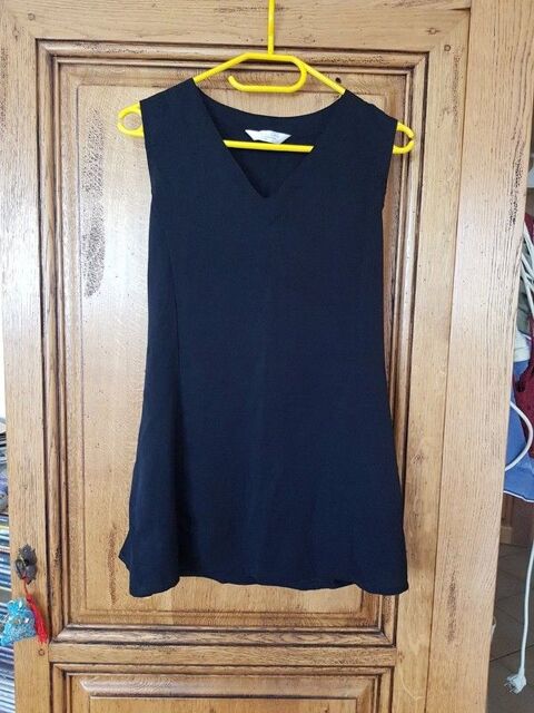 Blouse noire cintrer avec un lien qui se noue neuf marque ba 7 Viriat (01)