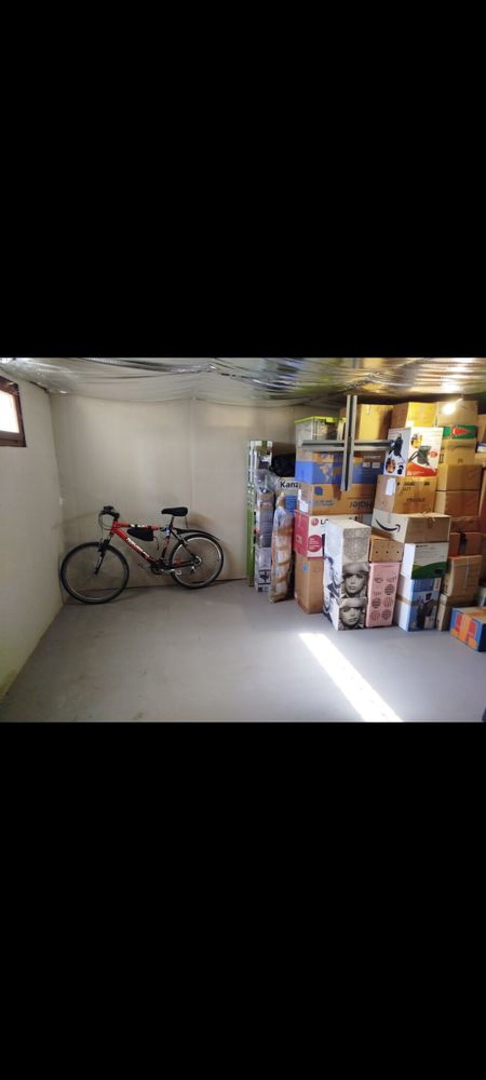 Location Parking/Garage GARDE MEUBLES secteur Mirebeau sur Bèze. Mirebeau-sur-bèze